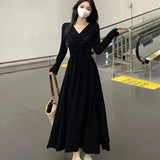 Long-Sleeved New 2025 Design French Temperament Dress Retro-Skinny Bottom Wrinkles
