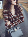 2025 Winter French Style Single Is Particularly Beautiful Design Sense Of The Minority Does Not Hit The Super Good-Looking Hit Striped Knitted Shirt Woman