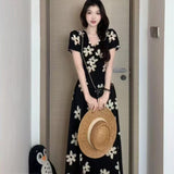 Vintage Lace V-Neck Broken Flower Short-Sleeved Dress Women 2025 Summer New Waist Thin French A-Word Long Dress