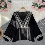 Vintage Ethnic Style Embroidered White Shirt Women's New Loose Casual Burse Shirt In The Spring And Fall Of 2025