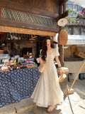 A Sweet Peach Yikett In The Escape Of The Princess Dress Summer Temperamental Holiday Style Thin Design Feel White Dress