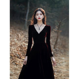 Toasting Host Annual Meeting Dress Dress High-End Light Luxury Niche Temperament Famous Red Velvet V-Neck Dress