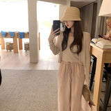 Knitting Season_Soft Sky Silk Cardigan With Two Sets Of White Knitted Cardigan Outside The Sunscreen Air Conditioning Shirt