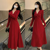 Large-Size French Knitted Dress Women Autumn Slim V Collar Bottom Small Black Dress Hepburne Fat Mm Hanging Skirt