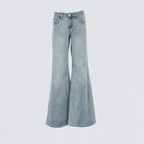 YC& Hottie Low-Rise Horn Pants Slimming Tug Tug On The Floor Of Jeans Woman